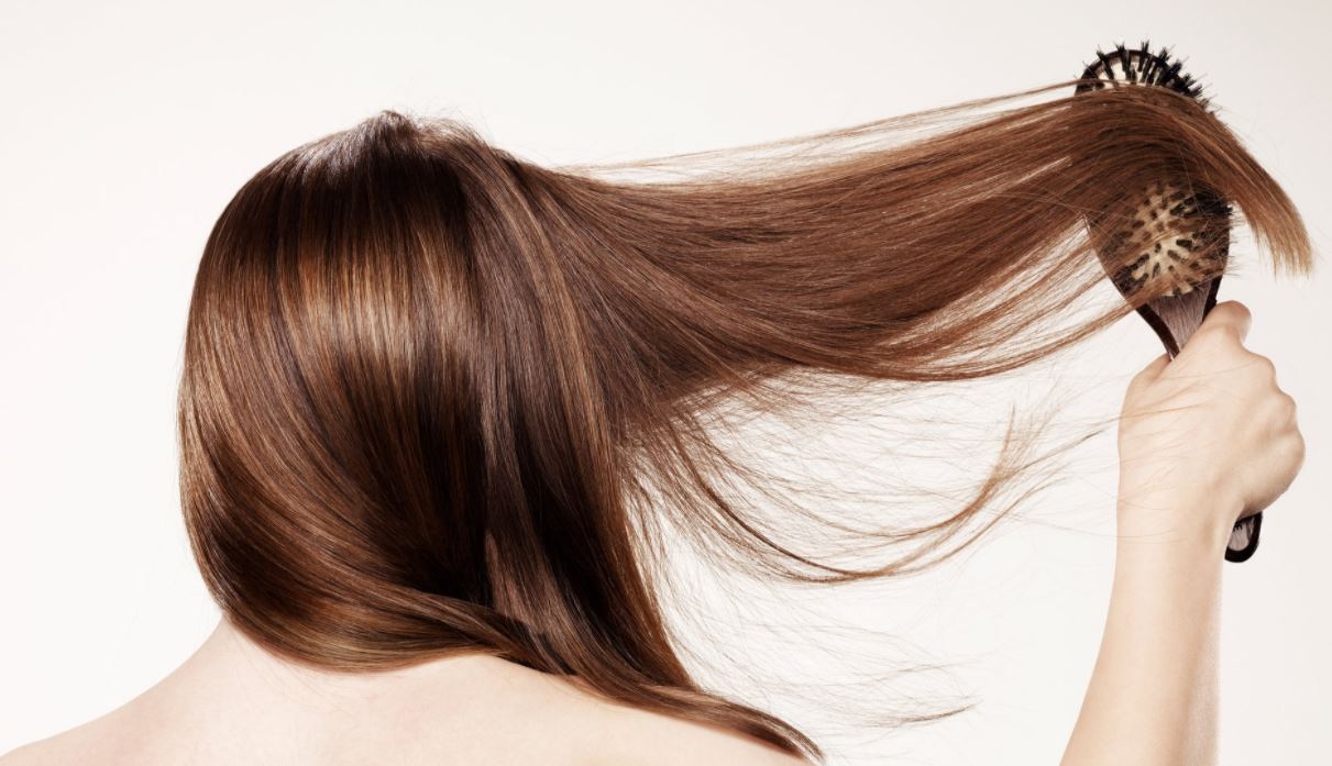 Best Ways to Get Shiny Healthy Hair